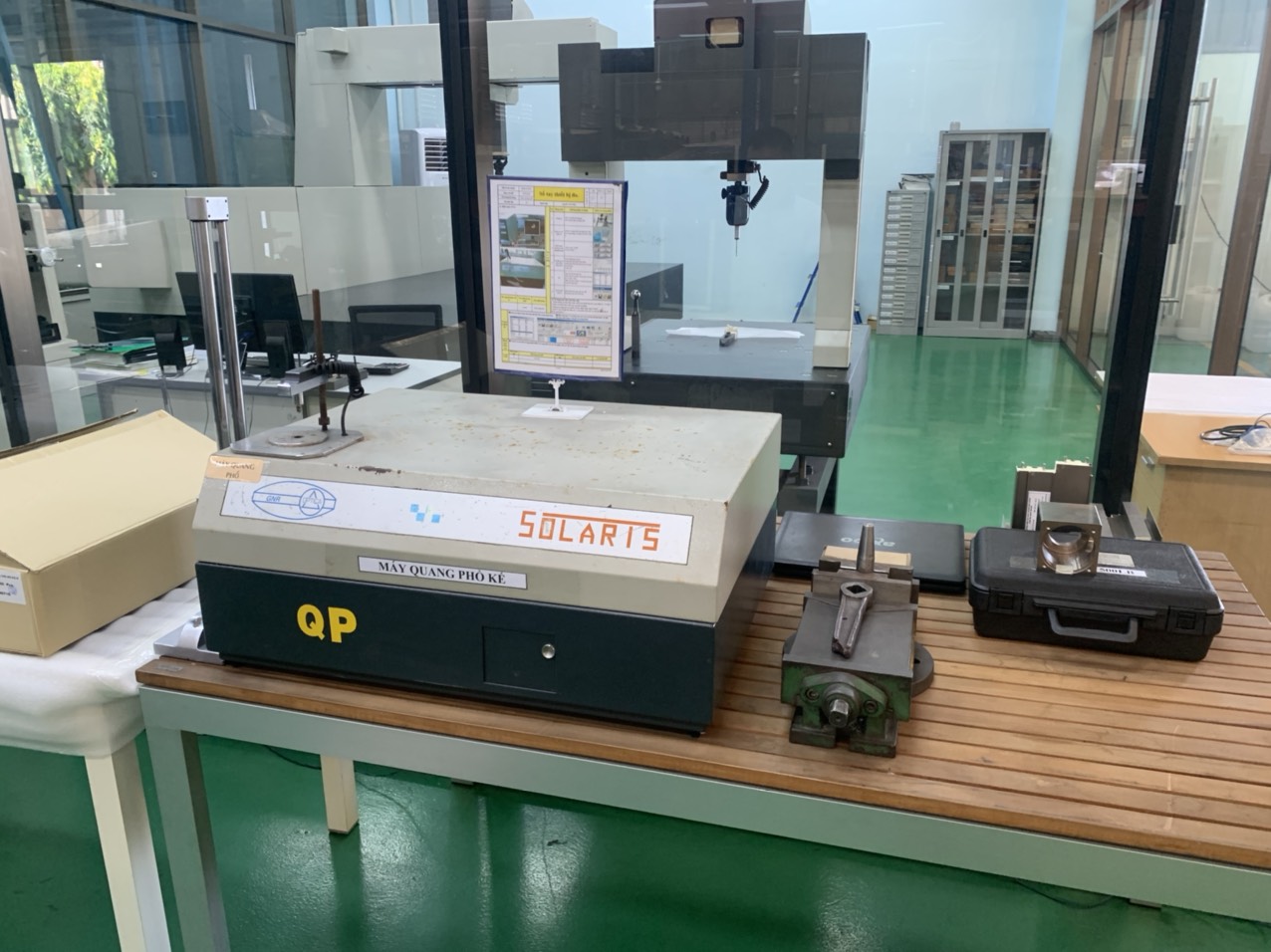 Spectrometer.jpg